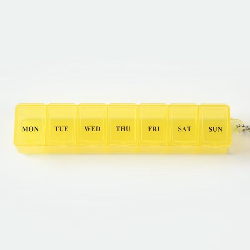 Portable 7 Day Pill Organizer Weekly Pill Box Case Travel Plastic Pill Container with Keychain